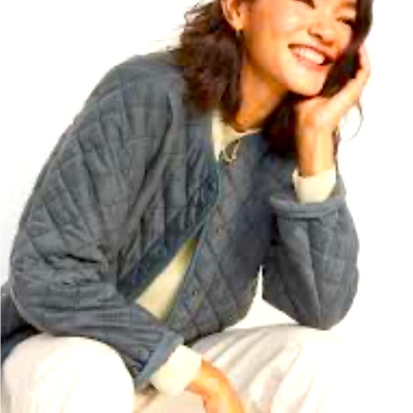 Quilted Green Jacket 🍂 - Picture 3 of 4